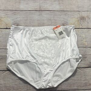 2 pair of 3XL Bali white womens panties